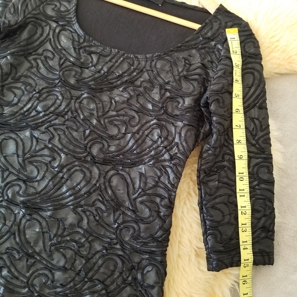 Terra NOSTRA FEMME Black 3/4 Sleeve Textured Pattern Top Size M - Picture 8 of 8